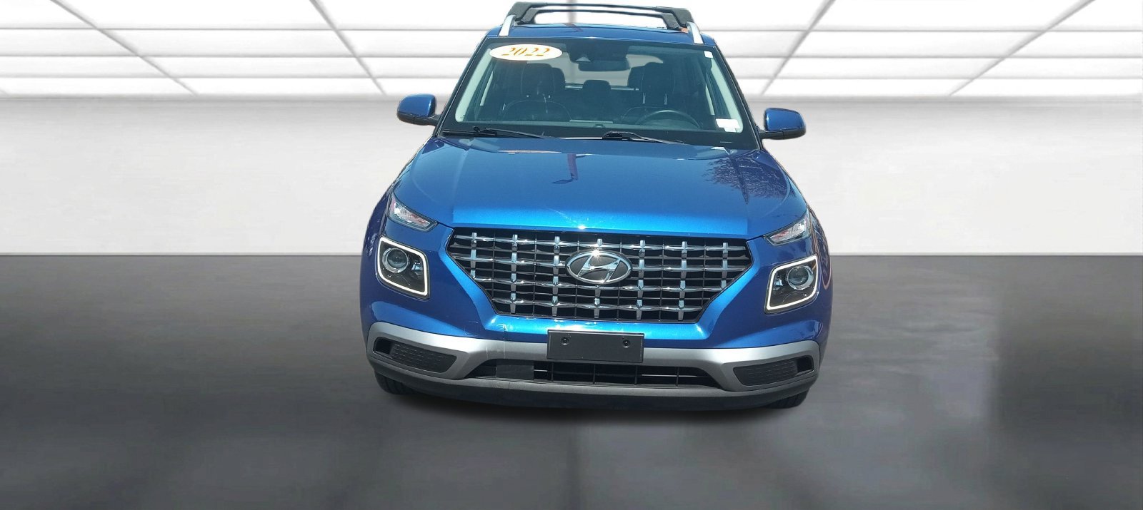 Used 2022 Hyundai Venue Limited FWD image 10