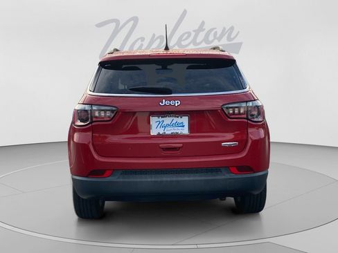 Used 2021 Jeep Compass Latitude w/ Sun and Sound Group FWD image 4