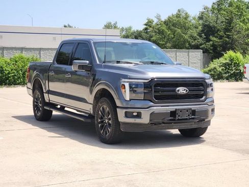 Used 2025 Ford F150 Lariat w/ Equipment Group 502A High AWD/4WD image 3