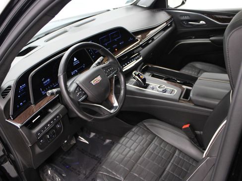 Used 2023 Cadillac Escalade ESV Sport Platinum w/ LPO, ONYX Package image 20