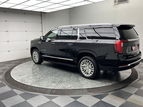 Certified 2025 GMC Yukon XL Elevation w/ LPO, Elevation Black Package AWD/4WD image 2