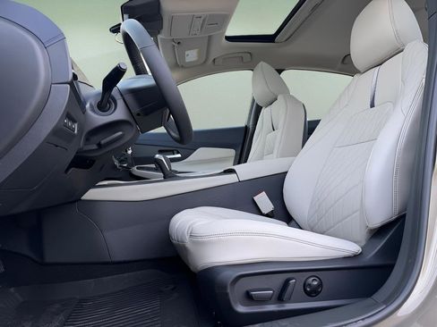 New 2026 Nissan Sentra SL w/ Floor Mat Package FWD image 17