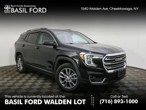 Used 2024 GMC Terrain SLT AWD/4WD image 1
