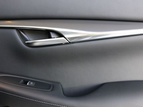 Certified 2025 INFINITI QX50 Luxe image 30