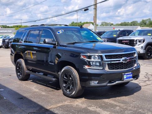 Used 2020 Chevrolet Tahoe LT w/ Z71 Midnight Edition AWD/4WD image 7