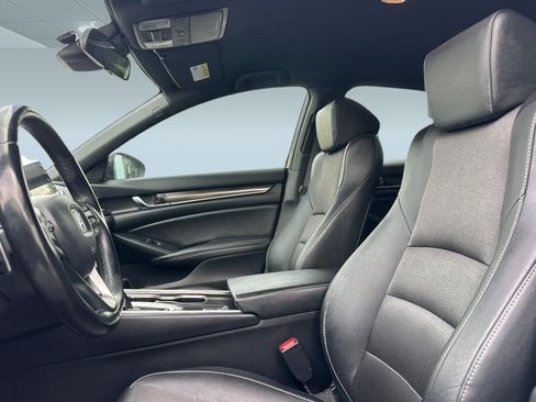 Used 2019 Honda Accord Sport image 5