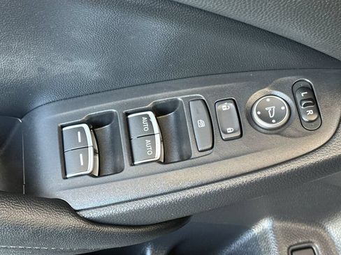 Used 2022 Honda Accord Sport image 12