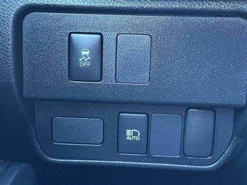 Used 2021 Toyota Tacoma SR image 33