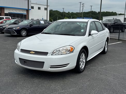 Used 2014 Chevrolet Impala Limited LS FWD image 2