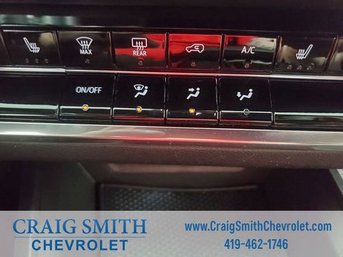 Used 2025 Chevrolet Equinox LT image 27