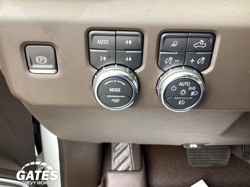 Used 2022 GMC Sierra 1500 Denali w/ Denali Reserve Package AWD/4WD image 24