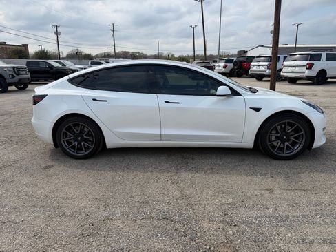 Used 2022 Tesla Model 3 Long Range image 8