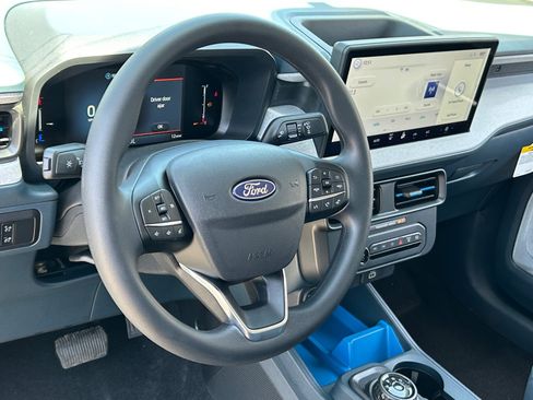 New 2026 Ford Maverick XLT FWD image 9