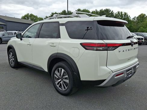 Certified 2022 Nissan Pathfinder SL image 6