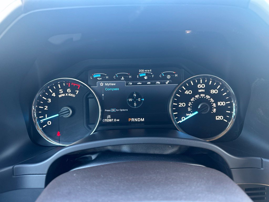 Used 2018 Ford F150 Lariat w/ Equipment Group 502A Luxury AWD/4WD image 9