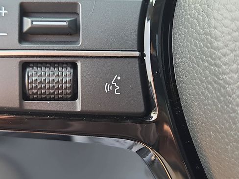 Certified 2023 Honda CR-V EX-L image 28