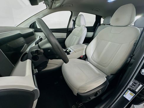 Used 2025 Hyundai Tucson SEL AWD/4WD image 13