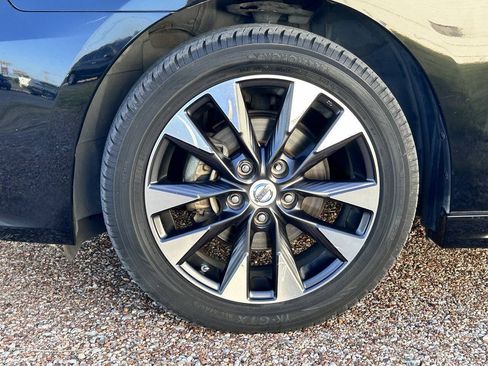 Used 2016 Nissan Sentra SR FWD image 8