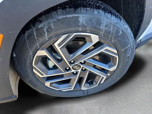 New 2025 Hyundai Tucson Limited FWD image 9