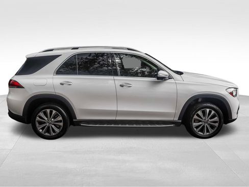 Used 2022 Mercedes-Benz GLE 350 4MATIC image 3