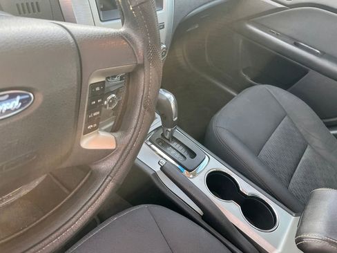 Used 2012 Ford Fusion SE image 16