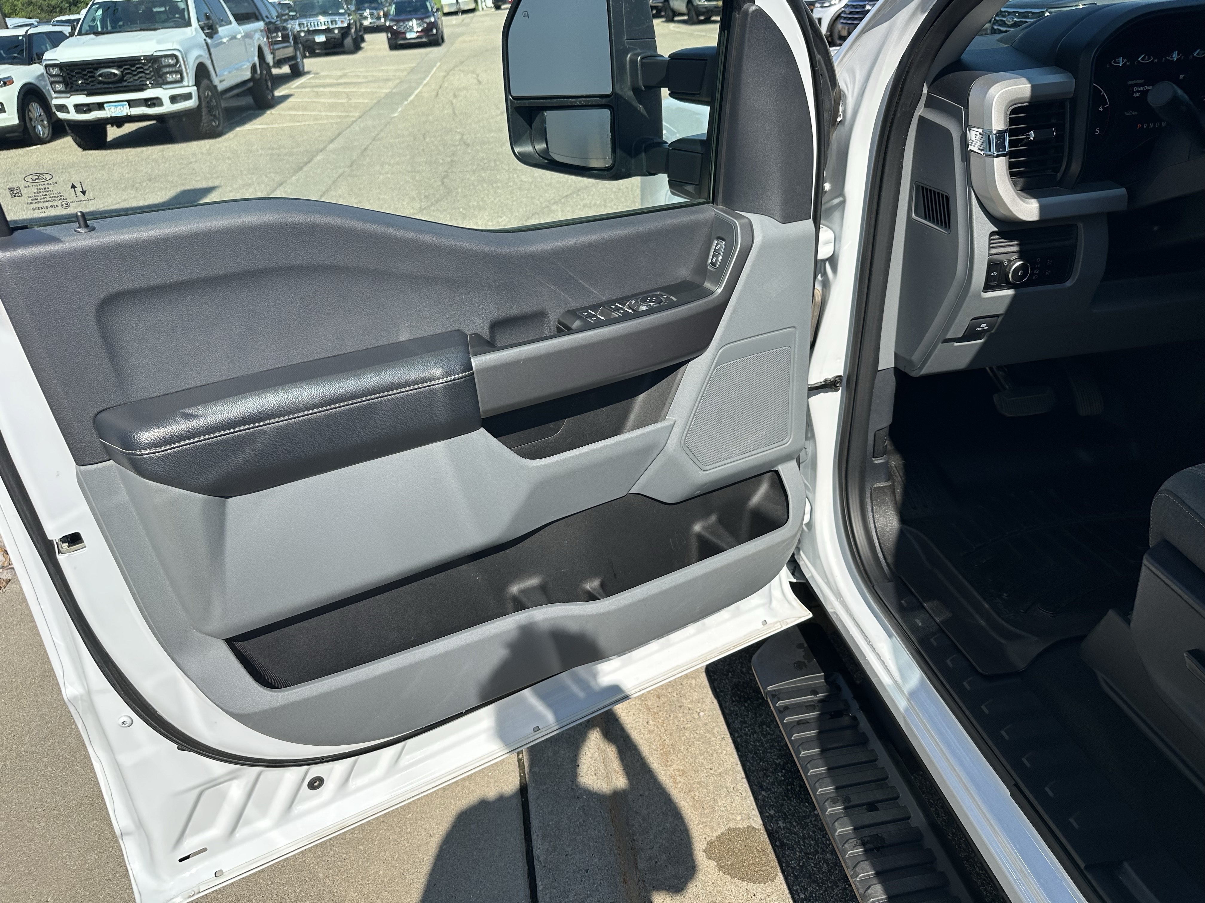 Certified 2025 Ford F350 XLT AWD/4WD image 4