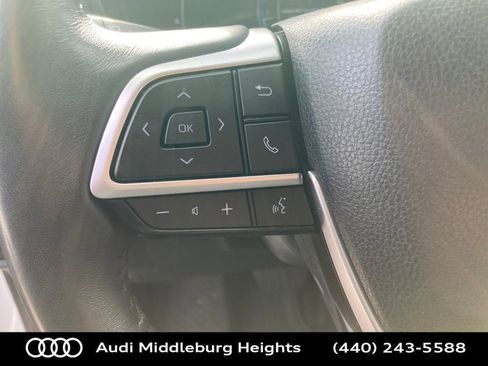 Used 2024 Toyota Grand Highlander XLE image 42