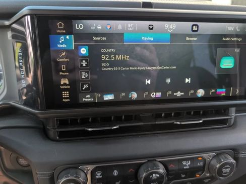 Used 2024 Jeep Wrangler Unlimited Sahara w/ Safety Group AWD/4WD image 16