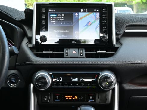 Used 2019 Toyota RAV4 Limited w/ Advanced Technology Package AWD/4WD image 33