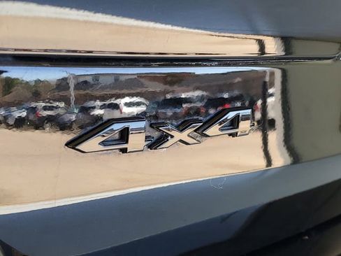 Used 2025 Jeep Grand Cherokee L Limited w/ Black Appearance Package image 9