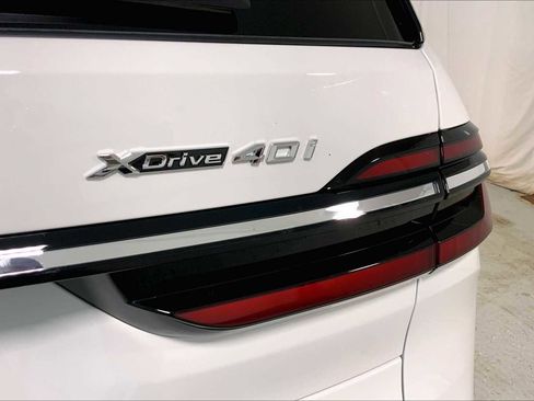 New 2026 BMW X7 xDrive40i image 15