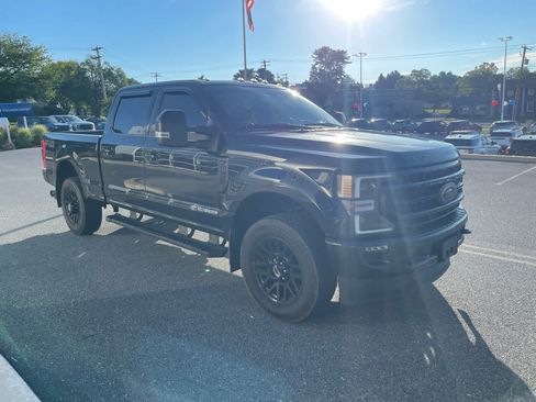 Certified 2022 Ford F250 Lariat w/ Black Appearance Pkg AWD/4WD image 7