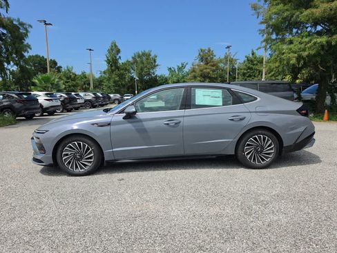 New 2026 Hyundai Sonata Limited FWD image 3