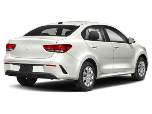 Used 2022 Kia Rio LX image 2