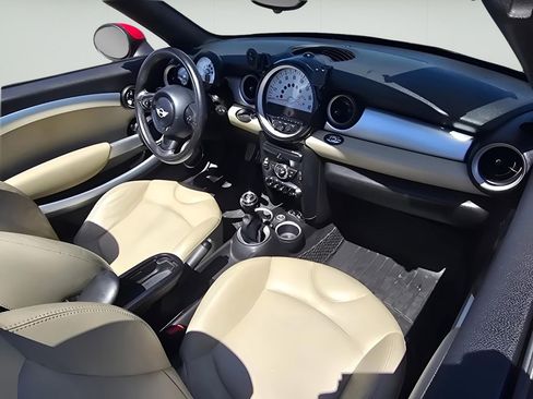Used 2013 MINI Cooper Roadster S image 28