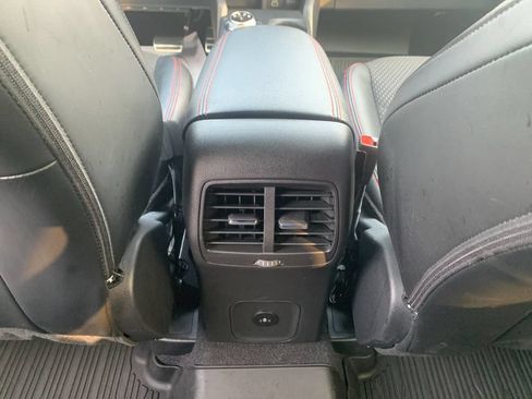Used 2024 Ford Escape ST-Line w/ Tech Pack #1 AWD/4WD image 15