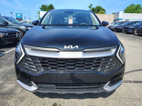 Used 2023 Kia Sportage LX AWD/4WD image 2