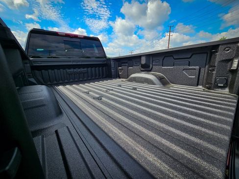 New 2026 GMC Sierra 3500 Denali Ultimate AWD/4WD image 6
