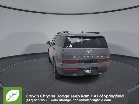 Used 2025 Hyundai Santa Fe SEL FWD image 12