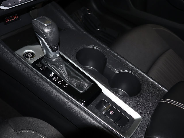 Used 2025 Nissan Altima 2.5 SV AWD/4WD image 18