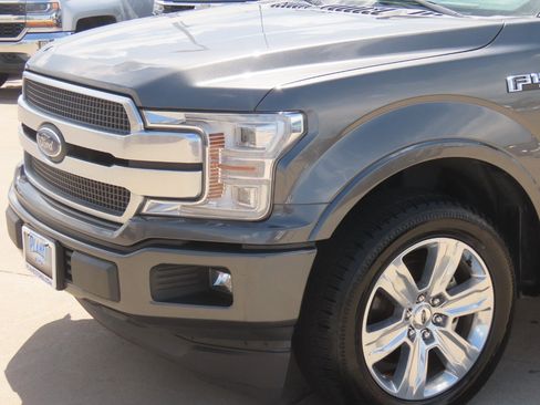 Used 2018 Ford F150 Platinum w/ Equipment Group 701A Luxury RWD image 3