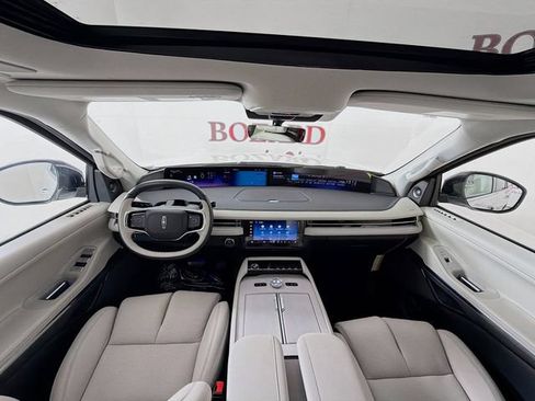 New 2026 Lincoln Navigator Reserve AWD/4WD image 28