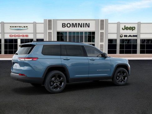 New 2026 Jeep Grand Cherokee L Limited w/ Limited Altitude Package AWD/4WD image 4