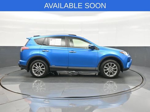 Used 2017 Toyota RAV4 Limited w/ All Weather Liner Package AWD/4WD image 8