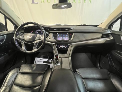 Used 2017 Cadillac XT5 Luxury w/ Driver Awareness Package AWD/4WD image 13