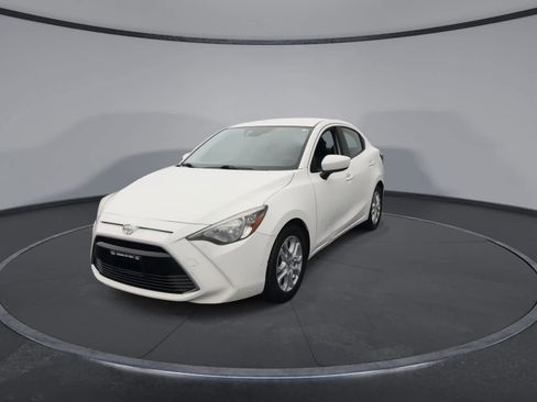 Used 2016 Scion iA image 4