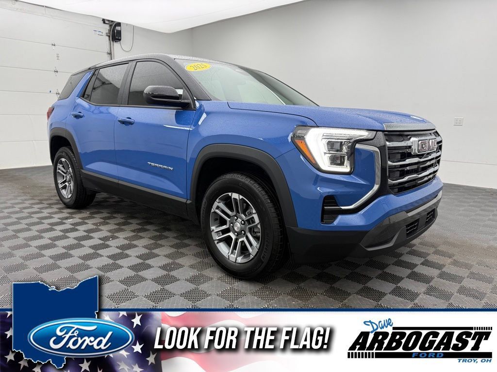 Used 2025 GMC Terrain Elevation AWD/4WD image 1