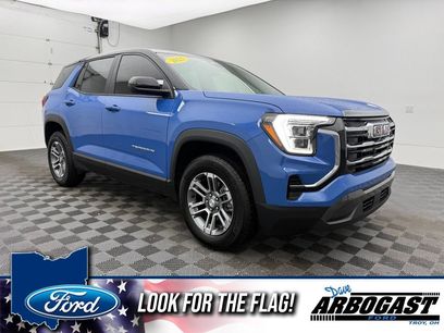 Used 2025 GMC Terrain Elevation