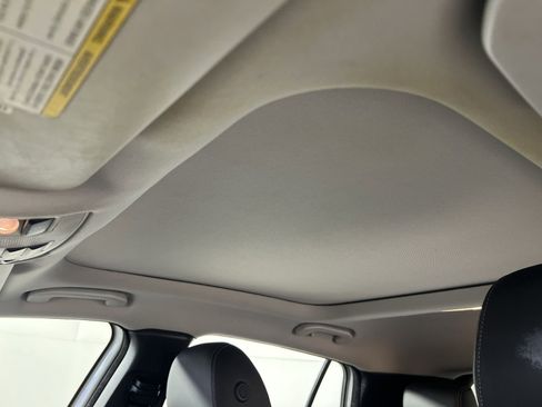 Used 2017 INFINITI QX30 Premium w/ Navigation Package image 24