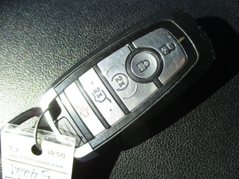 Used 2022 Ford Escape SEL image 47